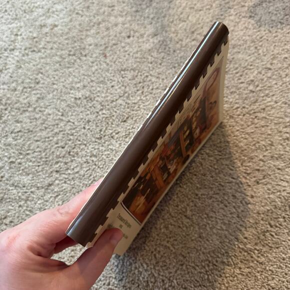 Vintage 1992 Treasured Recipes Cookbook Springfield Illinois Ceramics & Crafts - Picture 12 of 12